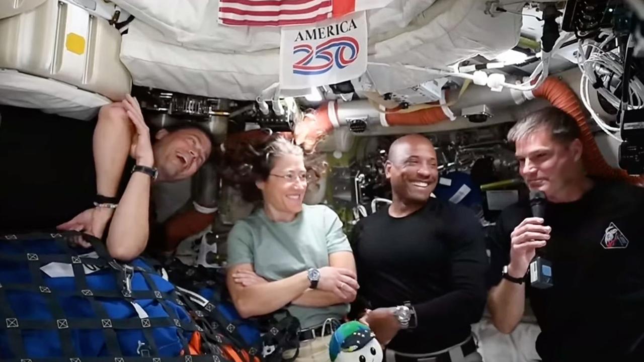 Erde zu trostlos – „Artemis 2“-Crew beschließt Weiterflug