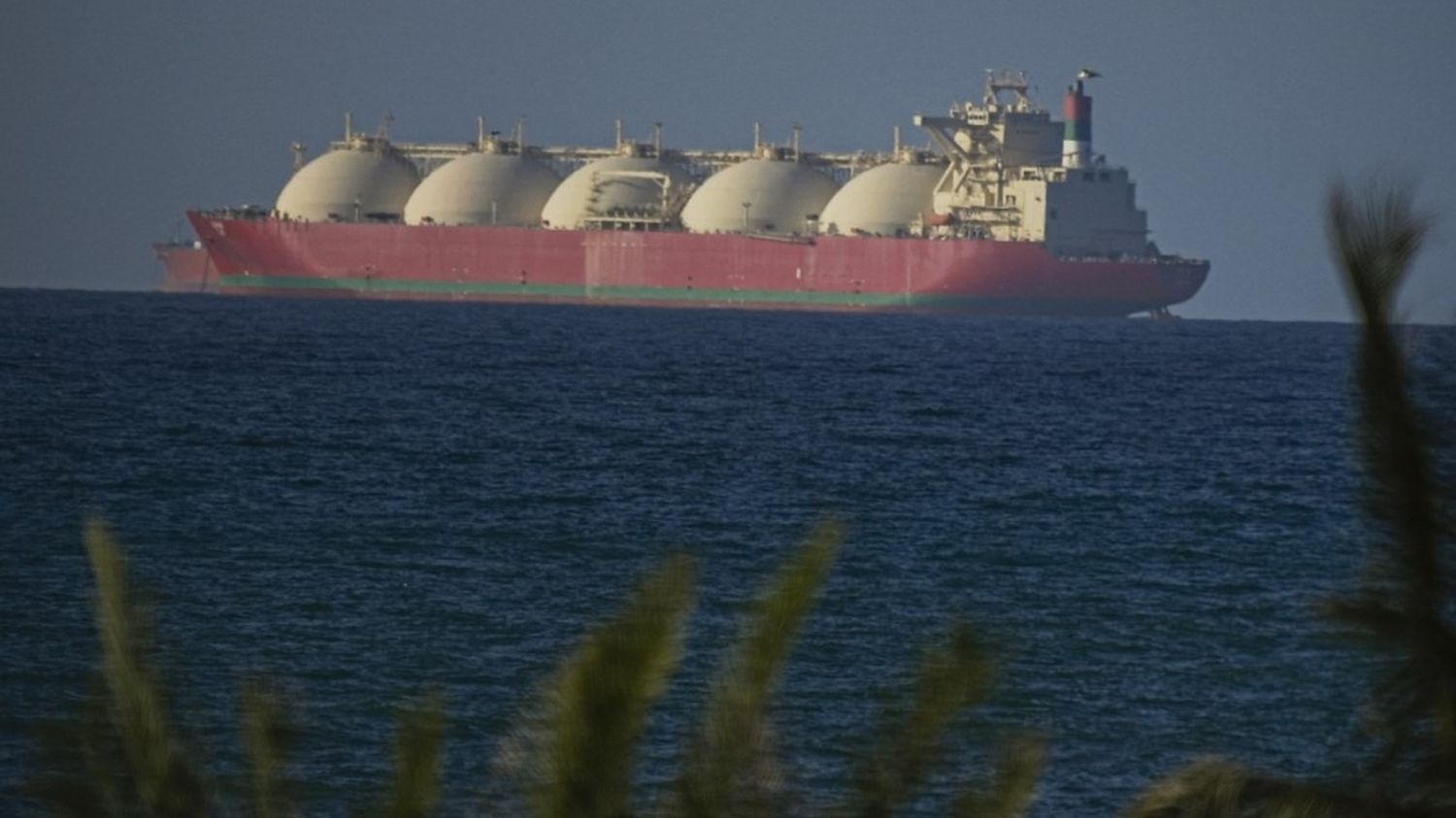 L'Iran évoque la présence de possibles "mines" dans le détroit d'Ormuz et propose deux routes maritimes alternatives proches de ses côtes