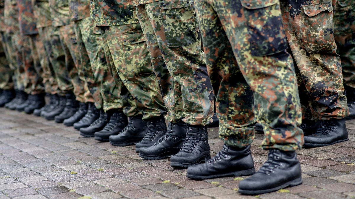 Bundeswehr: Vorsitzender des Verteidigungsausschusses fordert Pflichtwehrübungen für Reservisten