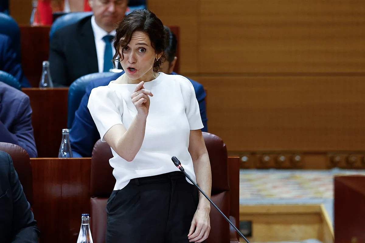 Ayuso exprime la semana "negra" del PSOE por el juicio a Ábalos y Koldo: "Ustedes trabajan menos que Miss Asturias"