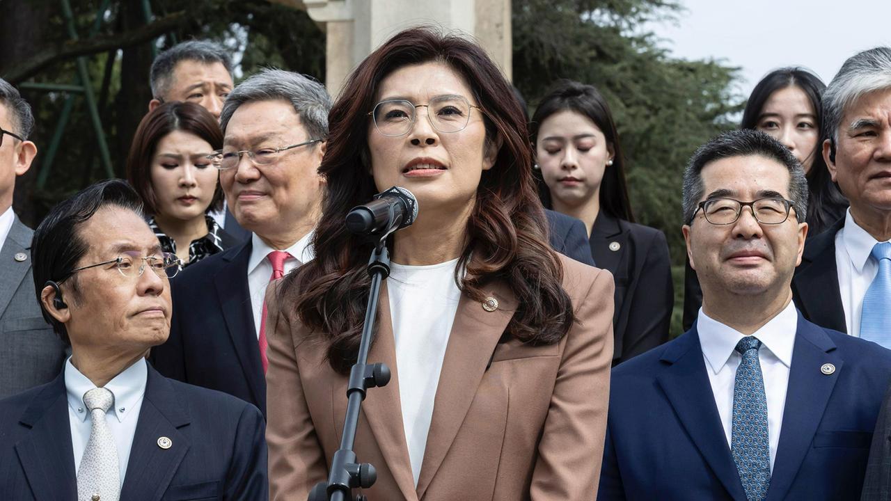 Besuch in heiklen Zeiten: Taiwans Oppositionsführerin reist nach China