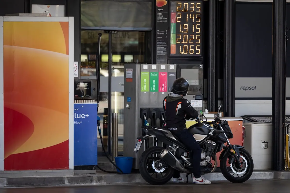 El gasóleo sube un 2% en una semana y absorbe parte de la rebaja fiscal a los carburantes
