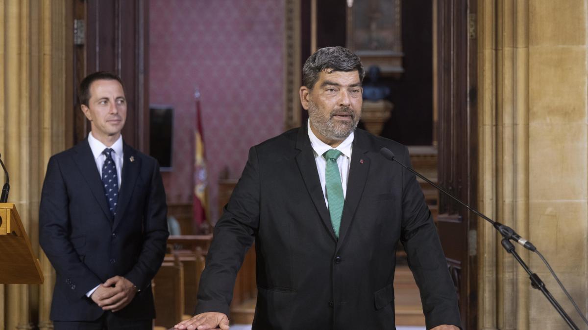 
                                                                                  El Consell de Mallorca frena un plan de ayudas “solo para españoles” por problemas jurídicos
                                                                              