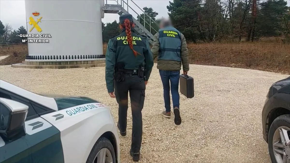 
                                                                                                            Detenido un padre que irrumpió en un partido de fútbol infantil en Mallorca y golpeó a un niño
                                                                                                        