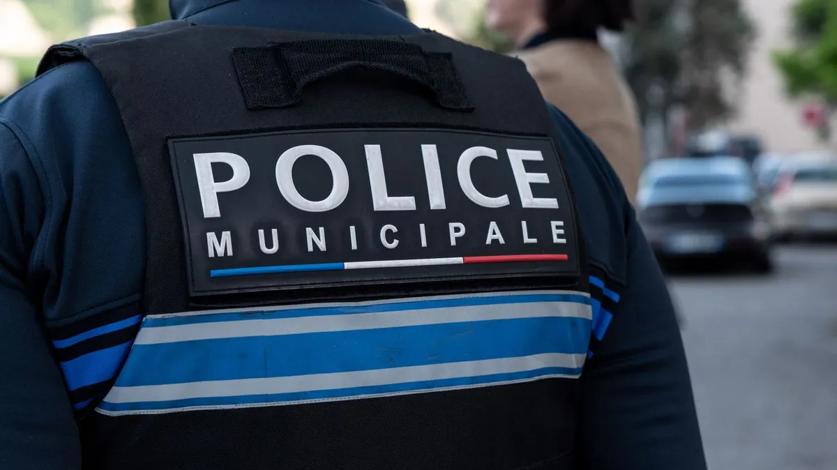 Vols, violences, dégradations… Onze policiers municipaux de Villeneuve-Saint-Georges, dans le Val-de-Marne, placés en garde à vue