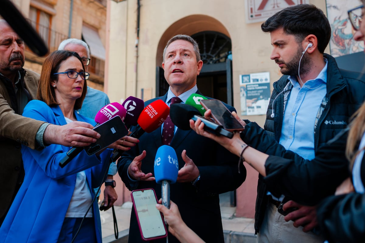García-Page niega que haya financiación ilegal en el PSOE y denuncia que alguien “puede haber robado al partido”