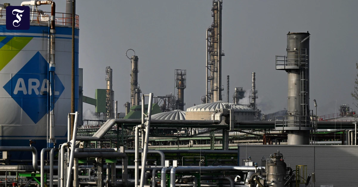 Lage an der Börse: Brüchiger Waffenstillstand lässt Anleger Öl kaufen und Aktien verkaufen