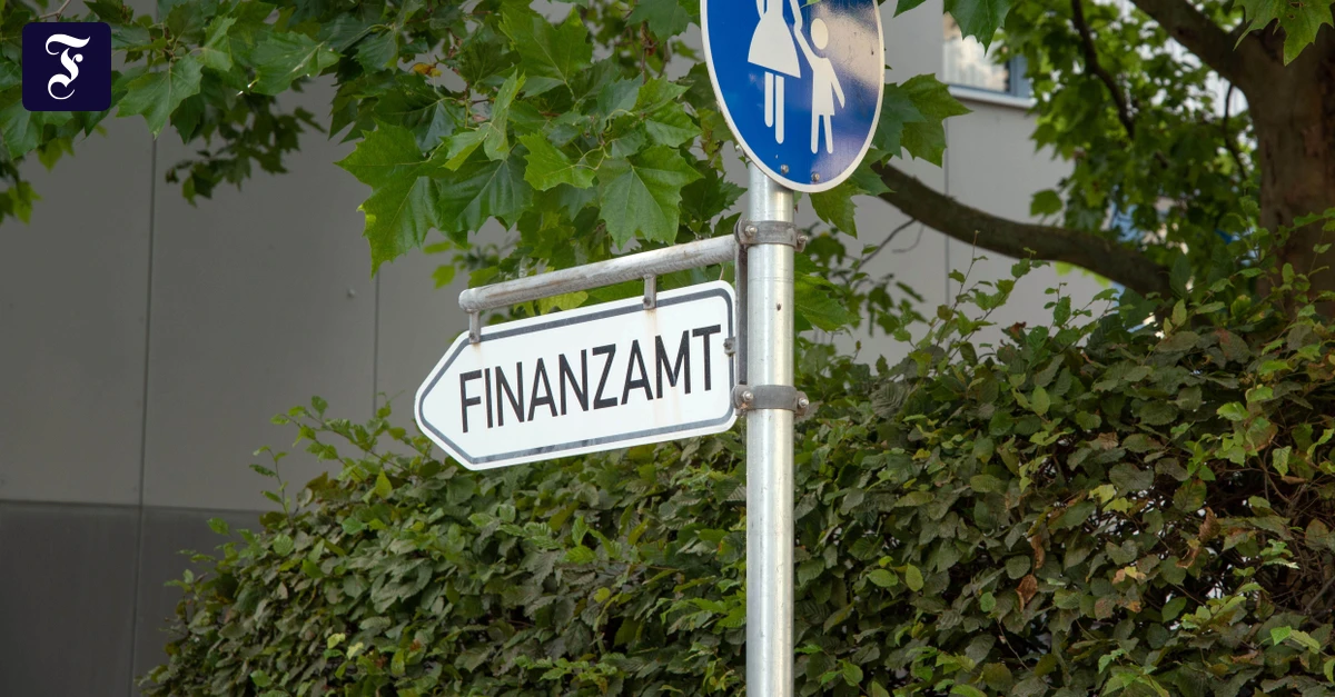 In den nächsten Tagen: Für eine halbe Million Bürger macht das Amt die Steuer