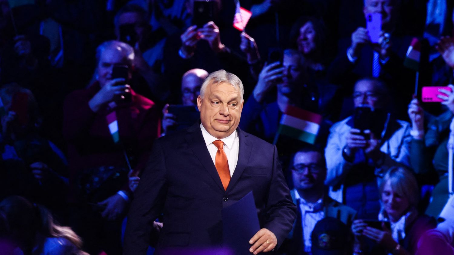 La Commission européenne réclame des explications à la Hongrie sur des échanges téléphoniques avec la Russie "contre la sécurité et les intérêts de l'UE"