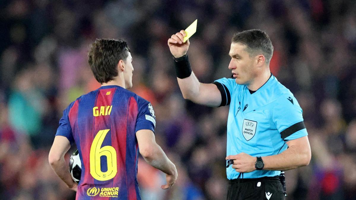 
                          Habrá queja formal del Barça a la UEFA por el arbitraje
                      