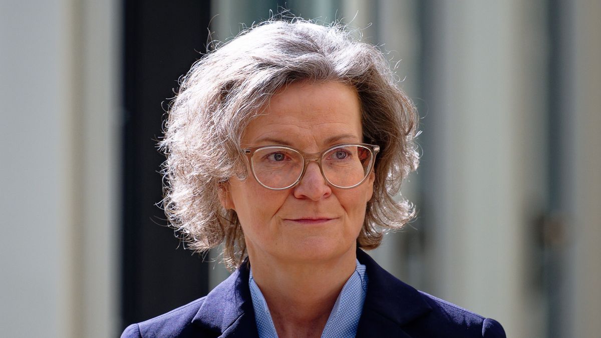 NRW-Ministerin Ina Scharrenbach: Vorwürfe von Machtmissbrauch bleiben interne Sache