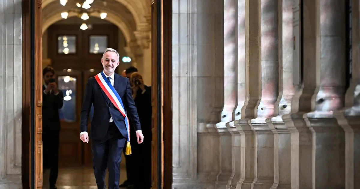 Paris : polémique autour des indemnités des élus, dont le maire Emmanuel Grégoire