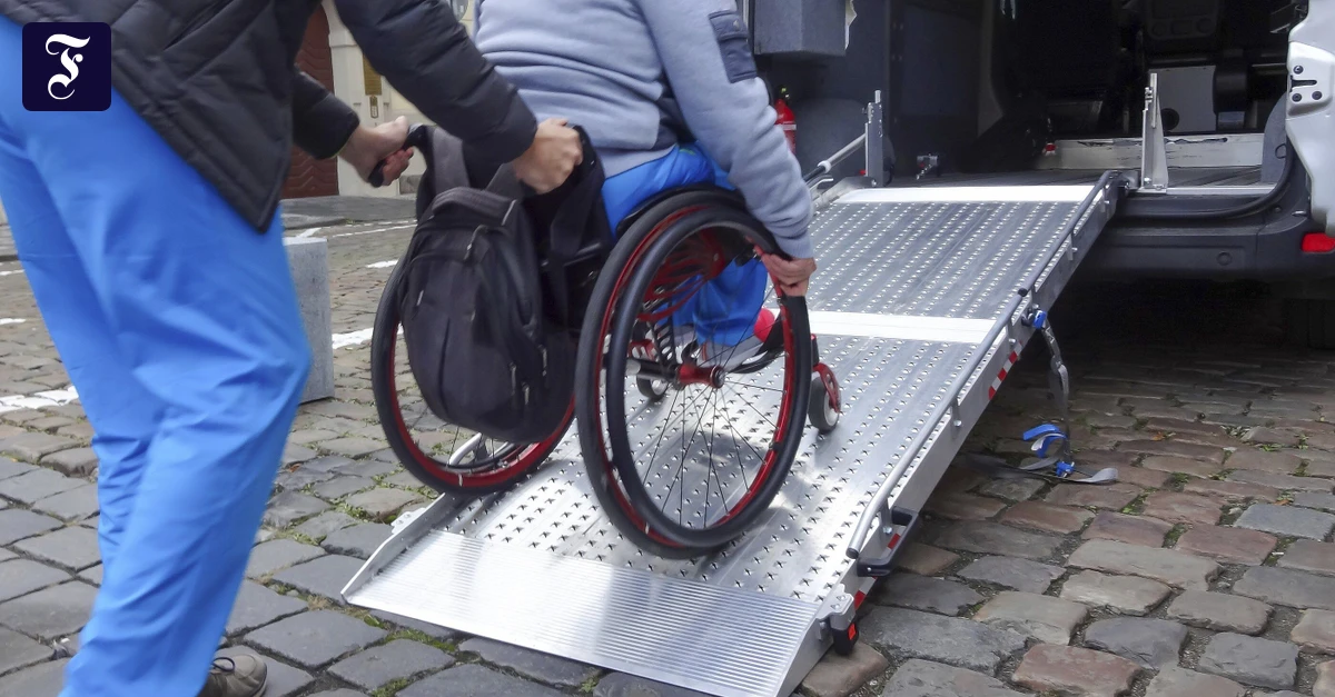 Folgen des Irankriegs: Hohe Spritkosten gefährden Transporte von Kranken