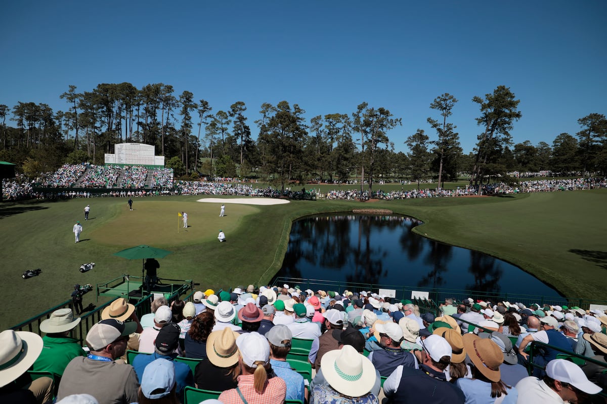 Rafa Nadal descubre en el Masters de Augusta un mundo sin móviles