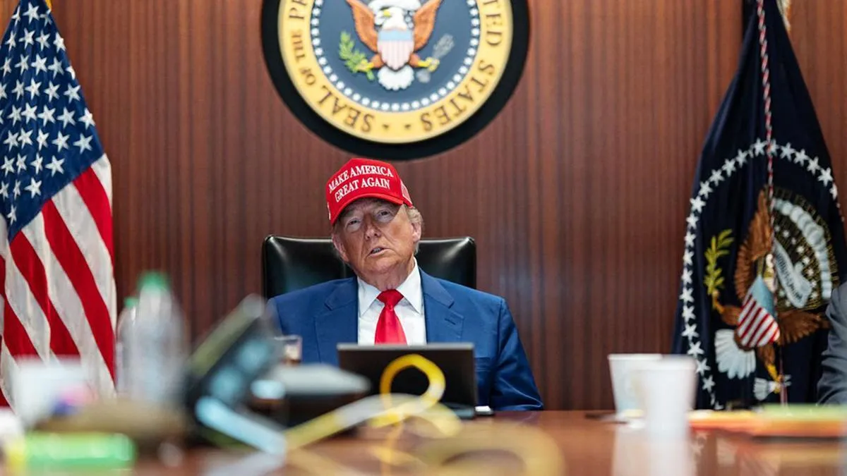 
                                                                  Trump no es Asurbanipal
                                                              