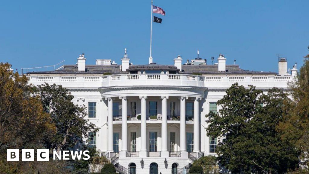 White House staff told not to place bets on prediction markets