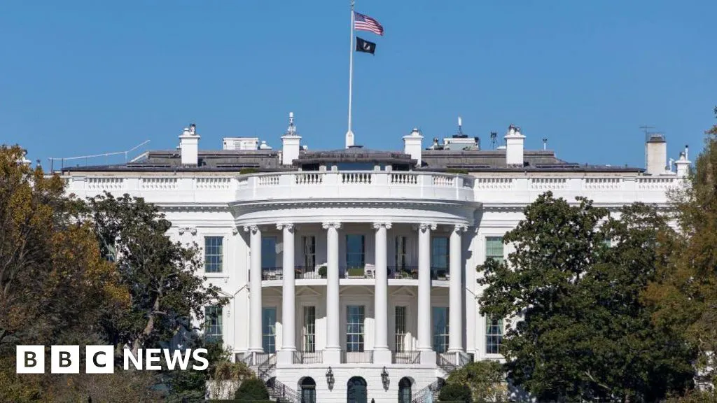 White House staff told not to place bets on prediction markets