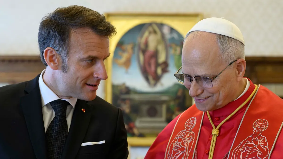 "L'action pour la paix est un devoir et une exigence", déclare Emmanuel Macron à l'occasion de sa première rencontre avec le pape Léon XIV
