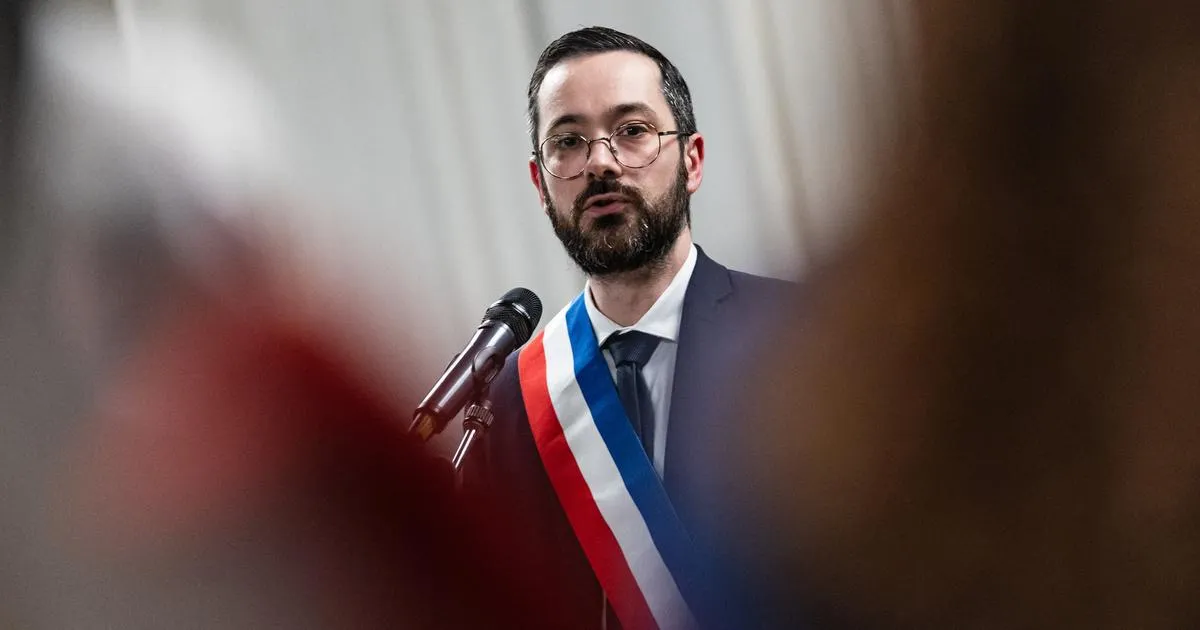 À Roubaix, David Guiraud justifie l’augmentation de ses indemnités de maire et la baisse de celles de ses opposants