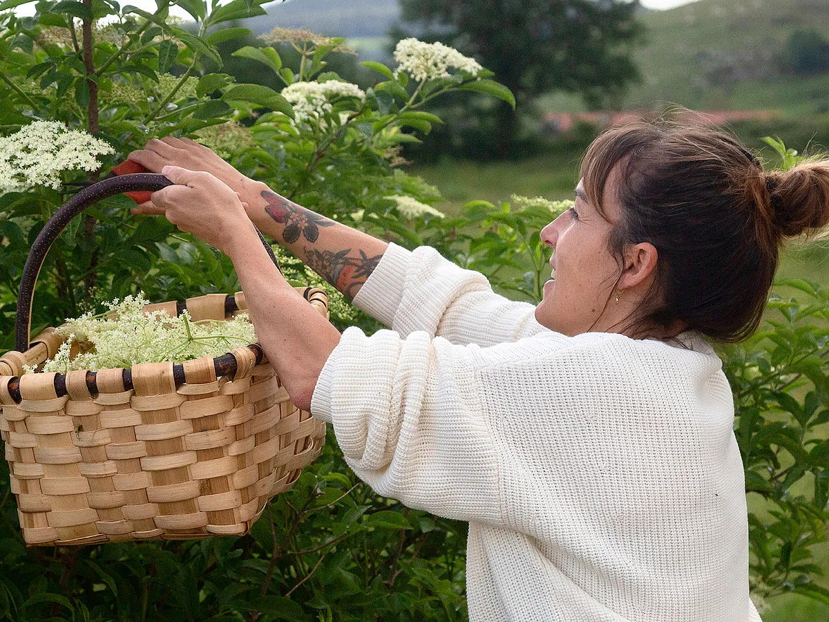 Ellas son las mujeres que hacen brillar, en la sombra, a seis estrellas Michelin: "Conseguir que cada día se pueda levantar la persiana y el cliente sienta que todo fluye es una responsabilidad cruda"