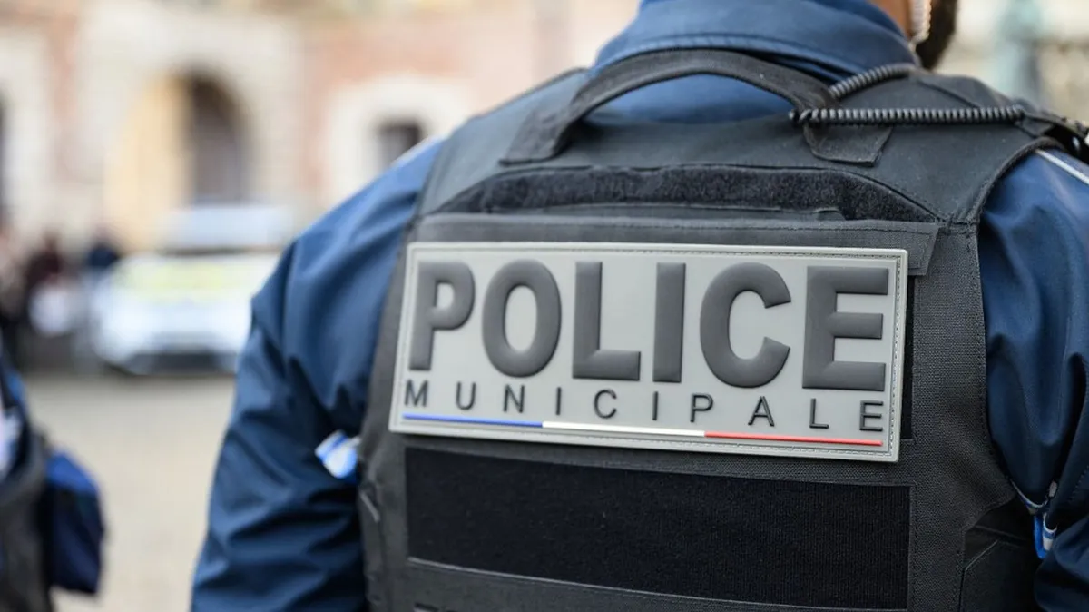 Sept policiers municipaux de Villeneuve-Saint-Georges, dans le Val-de-Marne, seront jugés en septembre prochain pour "violences aggravées"