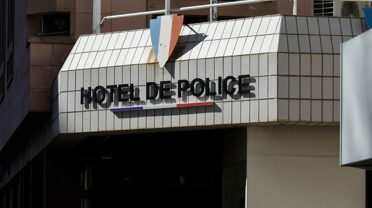 Un collégien de 13 ans interpellé à Toulon avec un pistolet chargé à l’entrée de son établissement