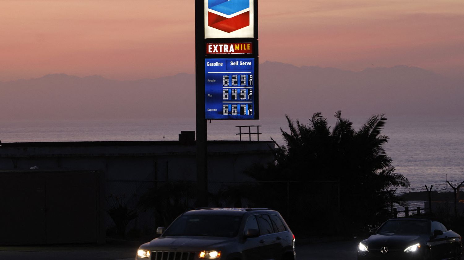 Négociations entre Washington et Téhéran : les Etats-Unis sous la pression de l'inflation causée par la guerre au Moyen-Orient