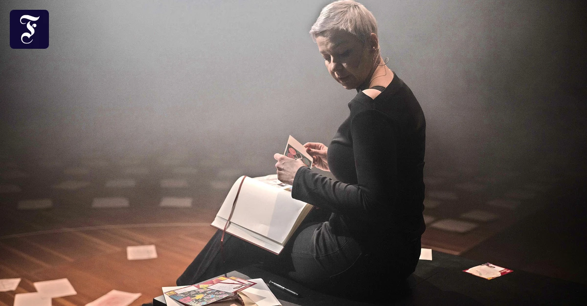 Maria Kalesnikava in Berlin: Die eindeutige Botschaft der mutigen Flötistin