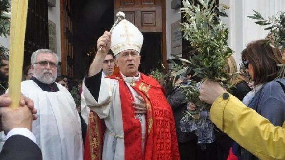 
                     El Vaticano archiva la denuncia contra el exobispo de Cádiz por un defecto formal
                 
