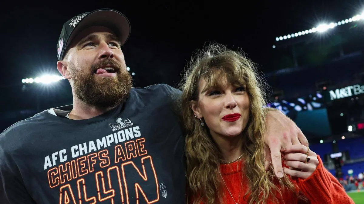 
                                                                                                                                         Los planes de boda de Taylor Swift y Travis Kelce, al descubierto: se filtran los detalles de su invitación
                                                                                                                                     