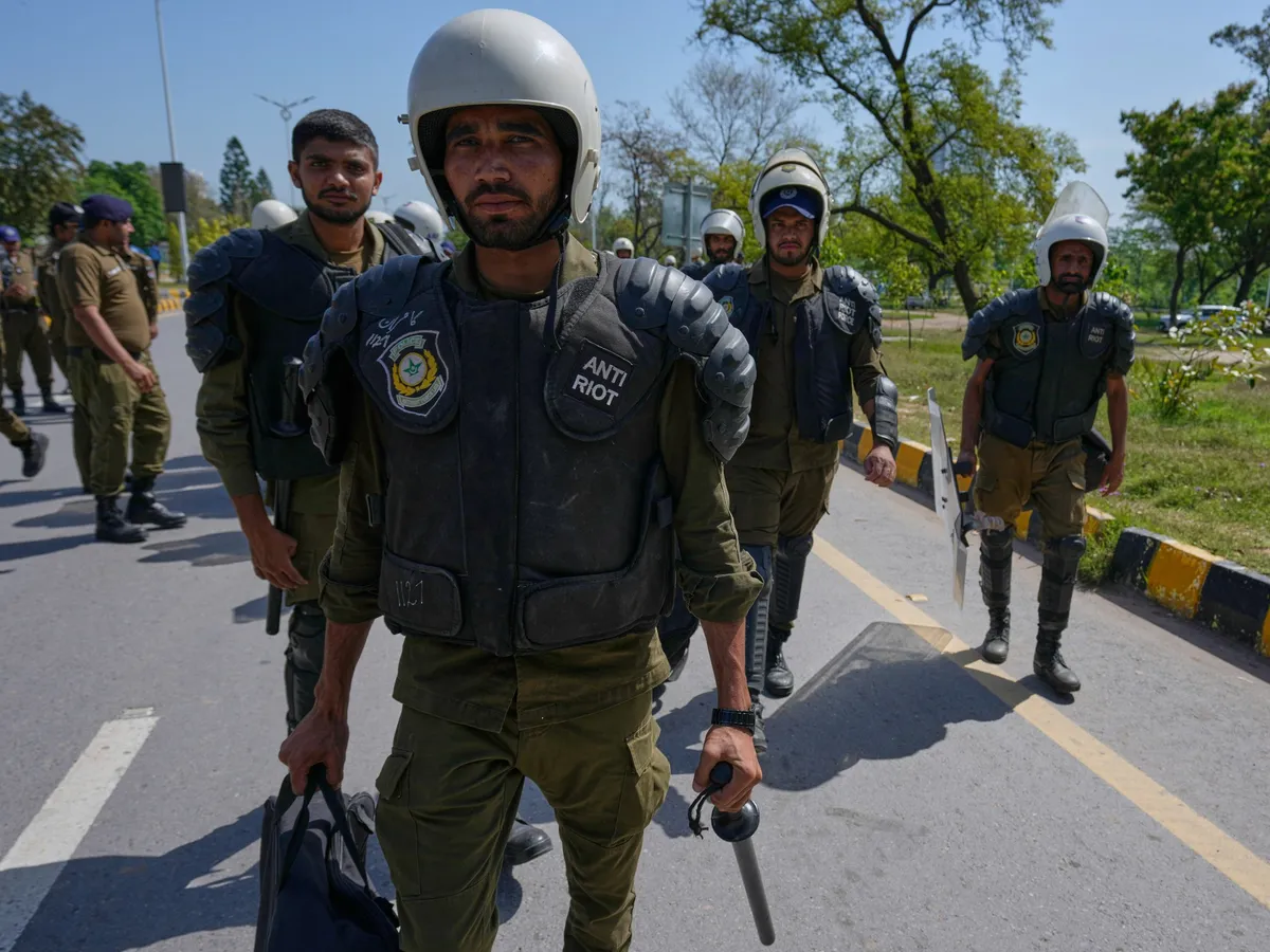 New tensions emerge before US-Iran war ceasefire talks in Pakistan