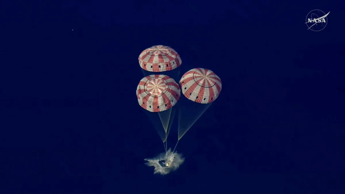 Artémis II: les astronautes ont amerri dans le Pacifique