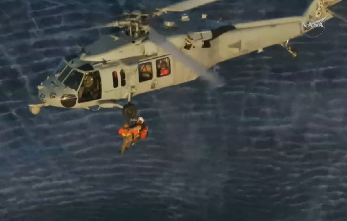 Los astronautas de Artemis 2 aterrizan y concluyen una misión histórica que ha llevado a los humanos a la Luna más de 50 años después 