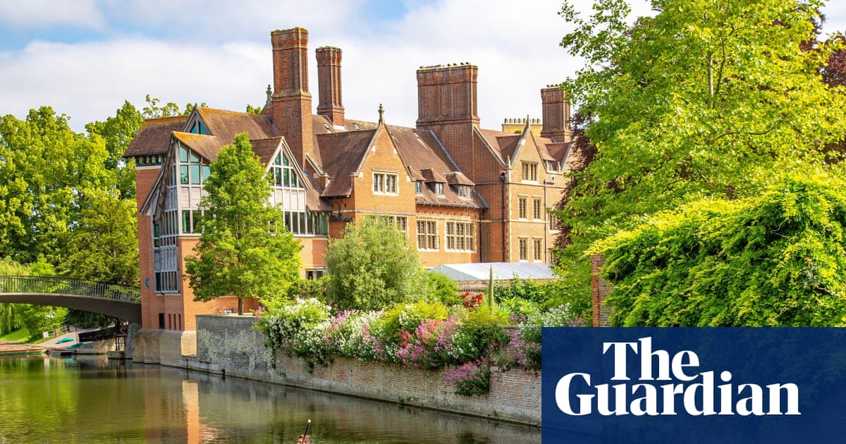 Cambridge college to target elite private schools for student recruitment