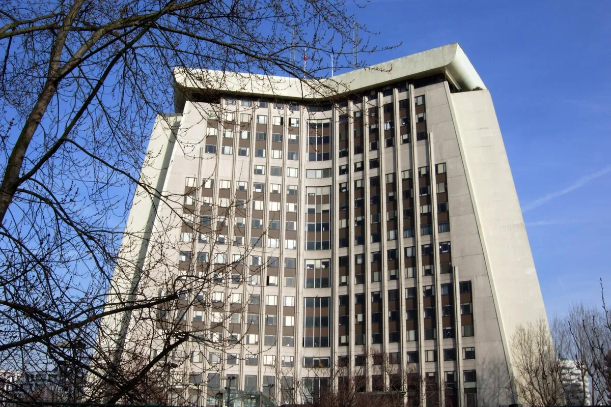 Au procès de Youness E., condamné pour avoir tué ses trois enfants : « Celles que vous visiez à travers vos filles, c’était votre épouse »