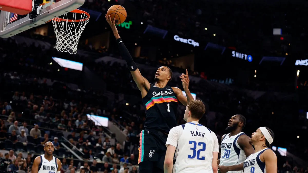 NBA : Victor Wembanyama assomme Dallas et remplit les critères d'éligibilité au titre de MVP