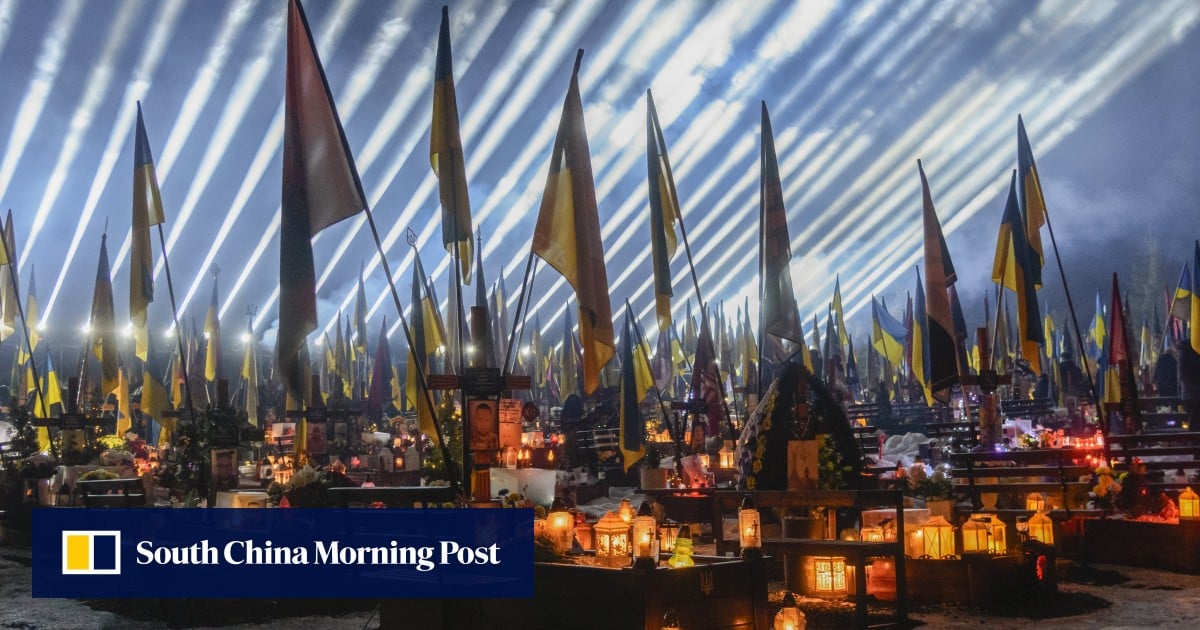 Russia and Ukraine begin 32-hour ceasefire for Orthodox Easter