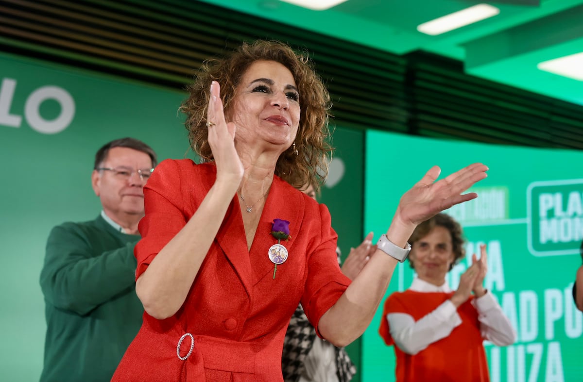 Montero promete reducir las listas de espera en seis meses y la inyección de 3.000 millones anuales en sanidad del nuevo sistema de financiación