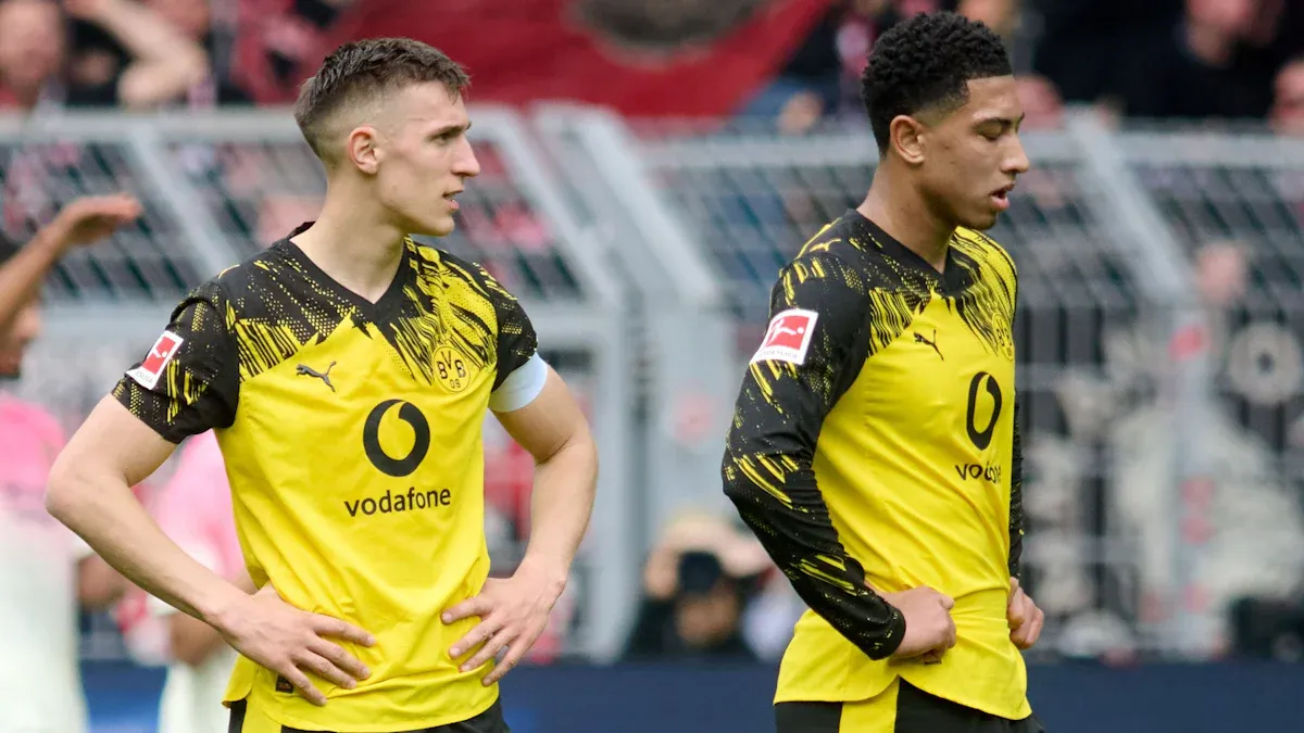 Bundesliga: Pfiffe für Schlotterbeck – und dann verliert der BVB auch noch