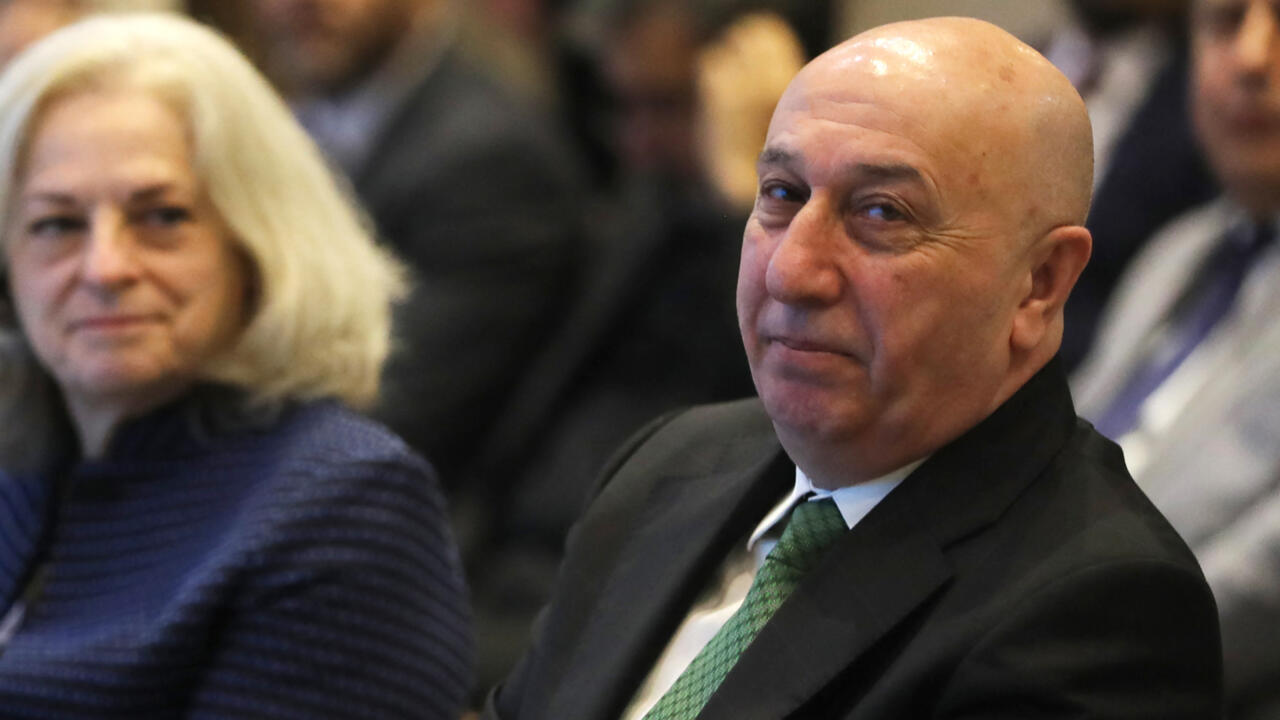 Irak: le Kurde Nizar Amedi élu président du pays