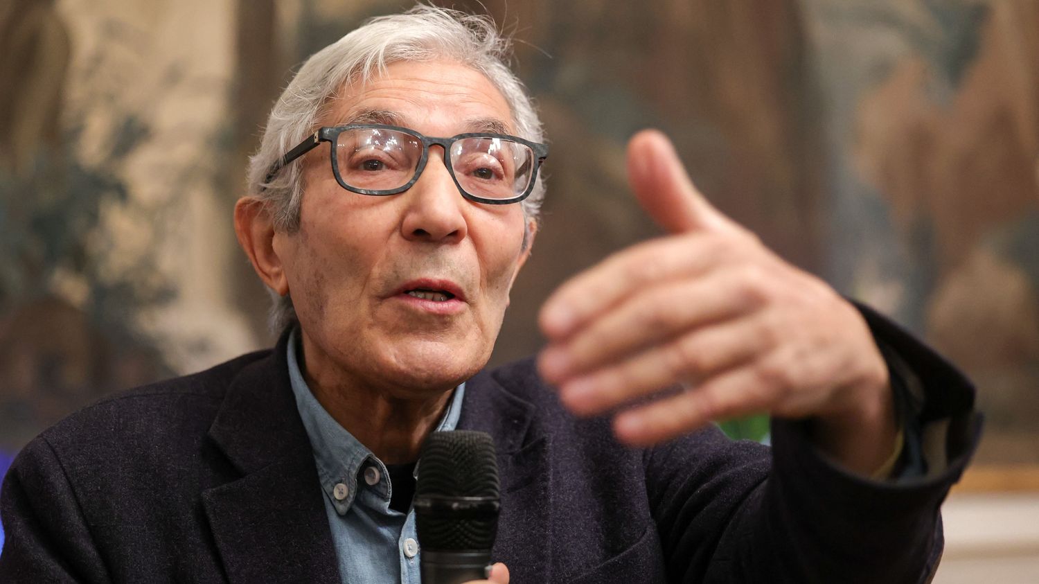 "Je vais aller jusqu'au bout" : l'écrivain Boualem Sansal entend "attaquer en justice" le président algérien Abdelmadjid Tebboune