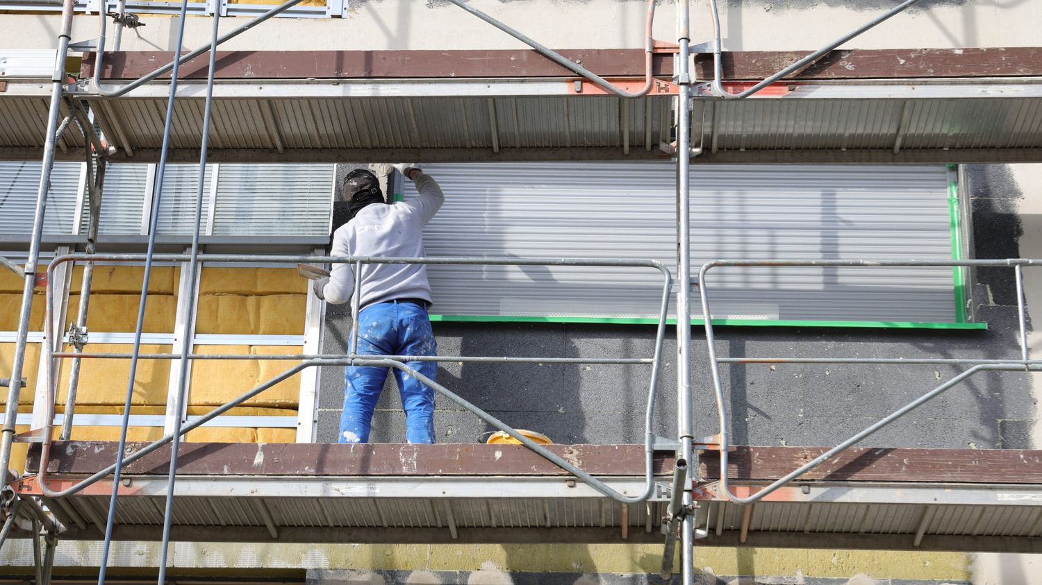 Plan d'électrification du gouvernement : "Électrifier, c'est bien, isoler, c'est mieux", réagit la présidente de l'UFC-Que Choisir