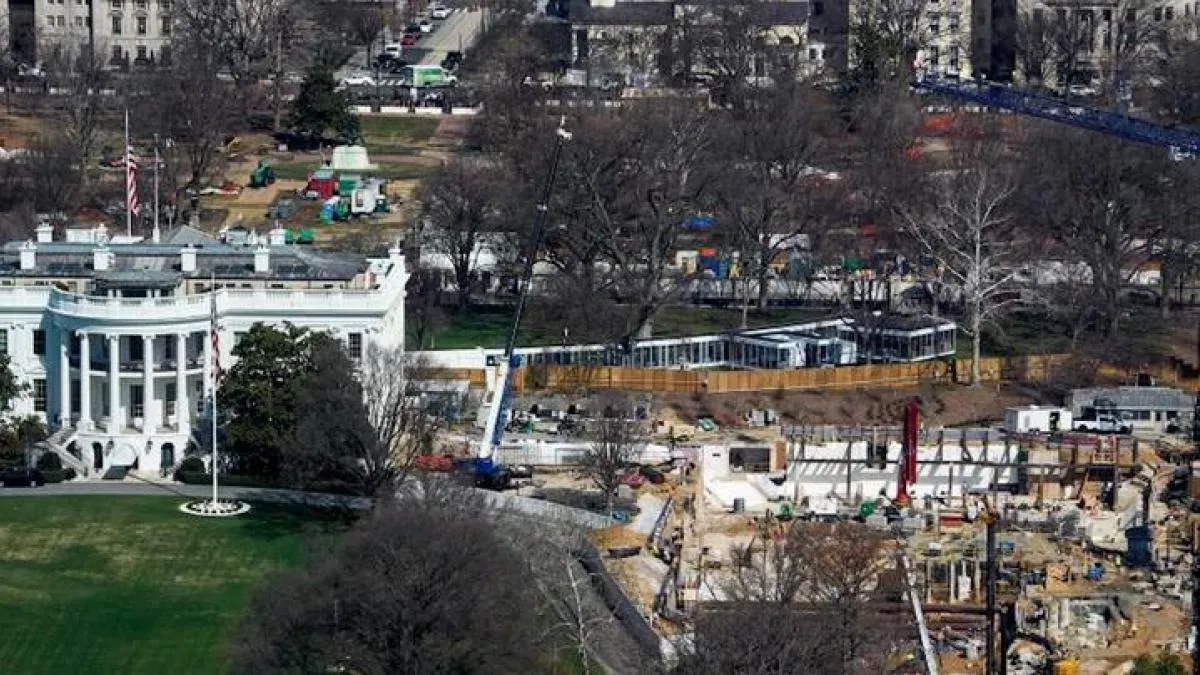 
                           La justicia de EE.UU. permite continuar la construcción del salón de baile de la Casa Blanca
                       