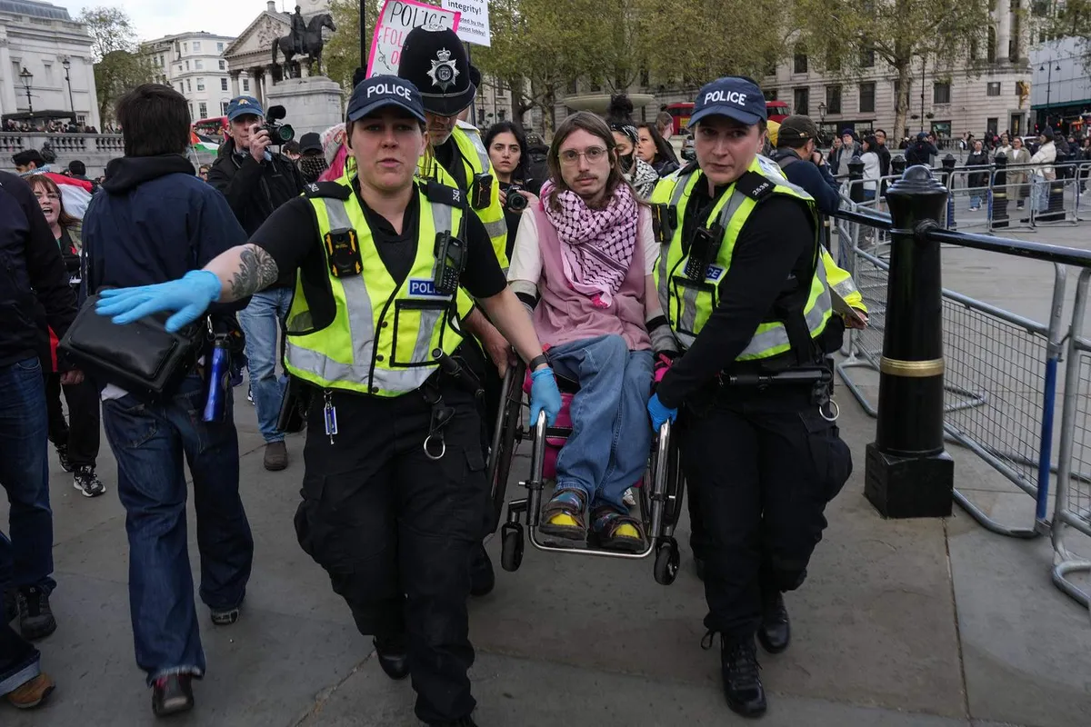 Palestine Action : près de 200 manifestants soutenant le groupe Palestine Action, interdit par le gouvernement britannique, arrêtés à Londres