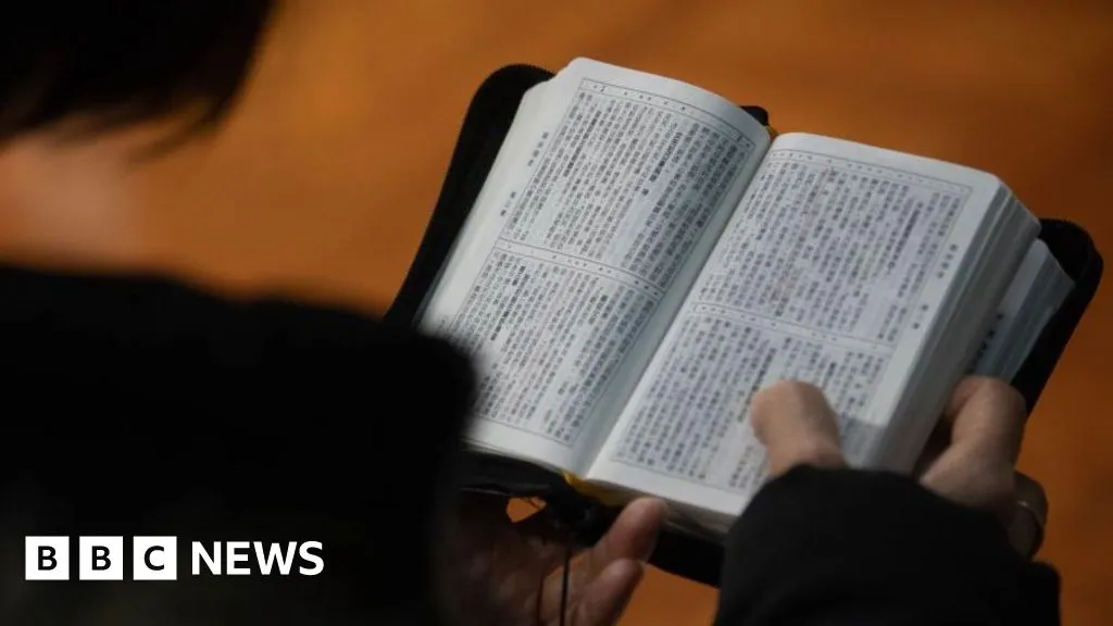 Influential China church reports arrests as crackdown on Christians intensifies