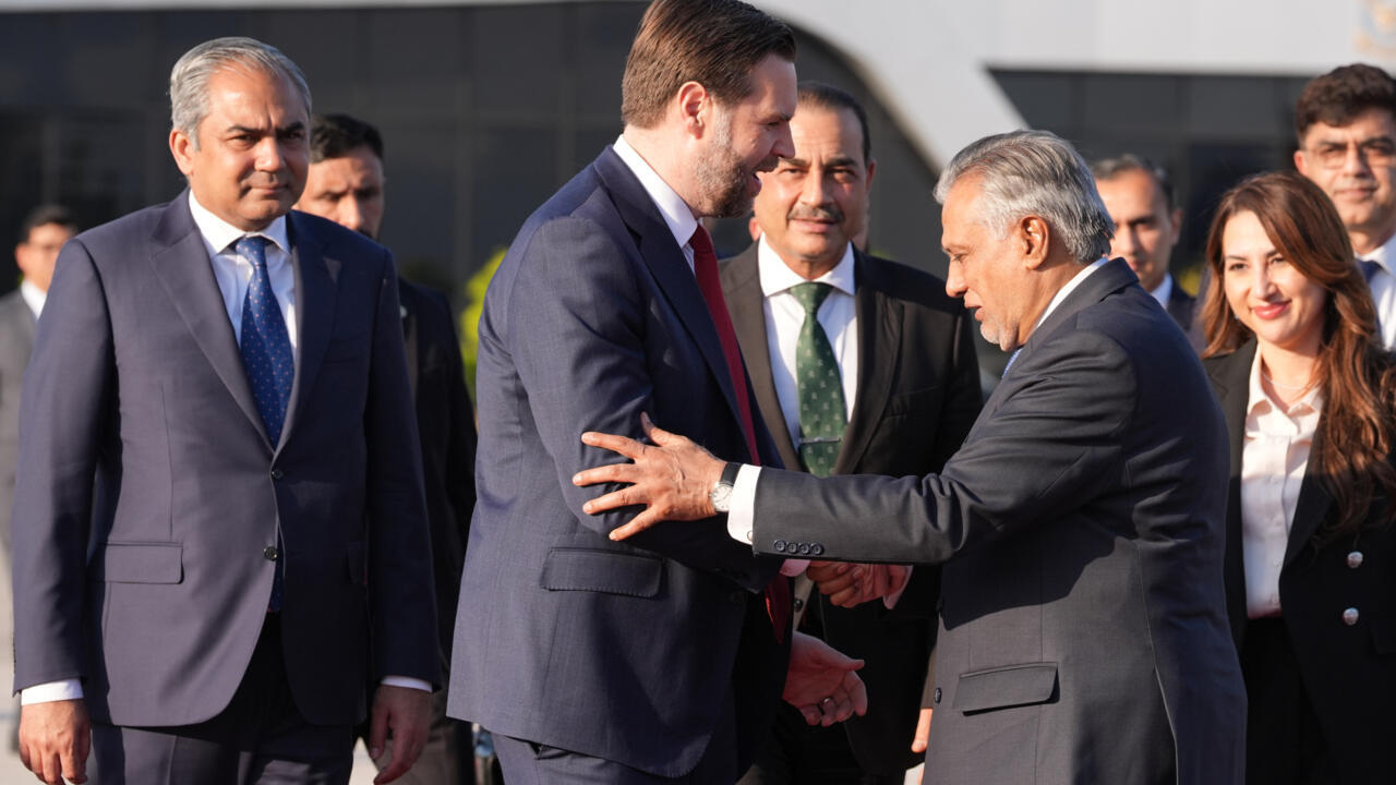 EN DIRECT - Guerre au Moyen-Orient: le Pakistan appelle Américains et Iraniens à continuer à observer le cessez-le-feu