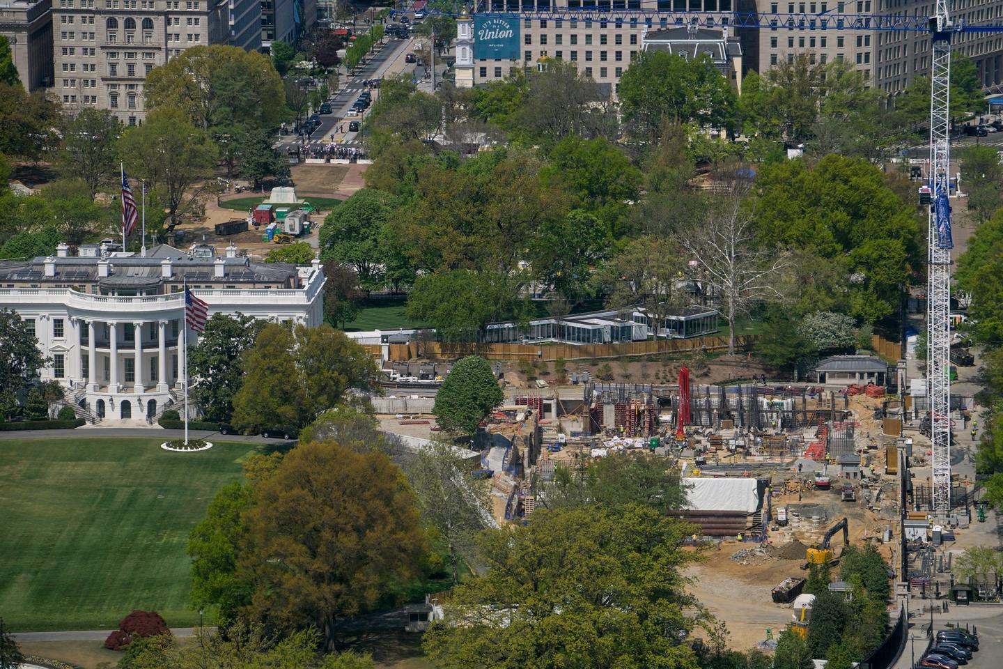 Aux Etats-Unis, une cour d’appel fédérale autorise temporairement la poursuite des travaux de la salle de bal de la Maison Blanche