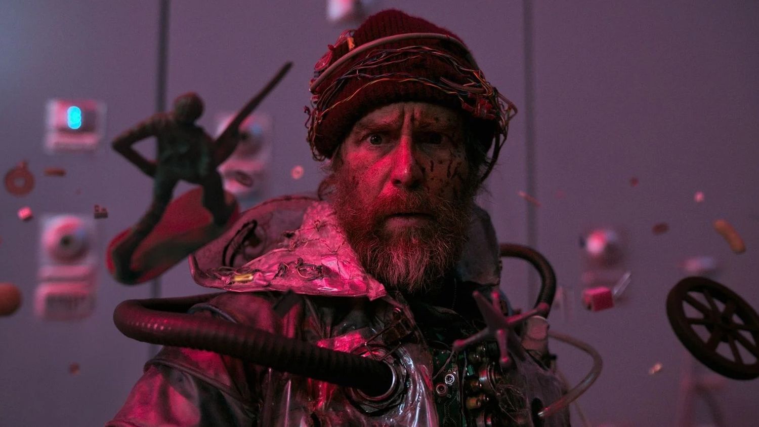 Après "Pirates des Caraïbes", Gore Verbinski s’attaque à la science-fiction et part en guerre contre l’IA dans "Good Luck, Have Fun, Don’t Die"