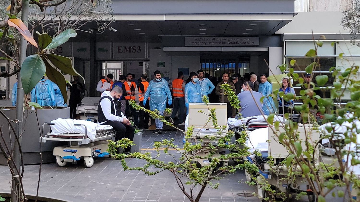 Dans les hôpitaux de Beyrouth, l'afflux de blessés après les frappes israéliennes et le traumatisme de l'explosion du port