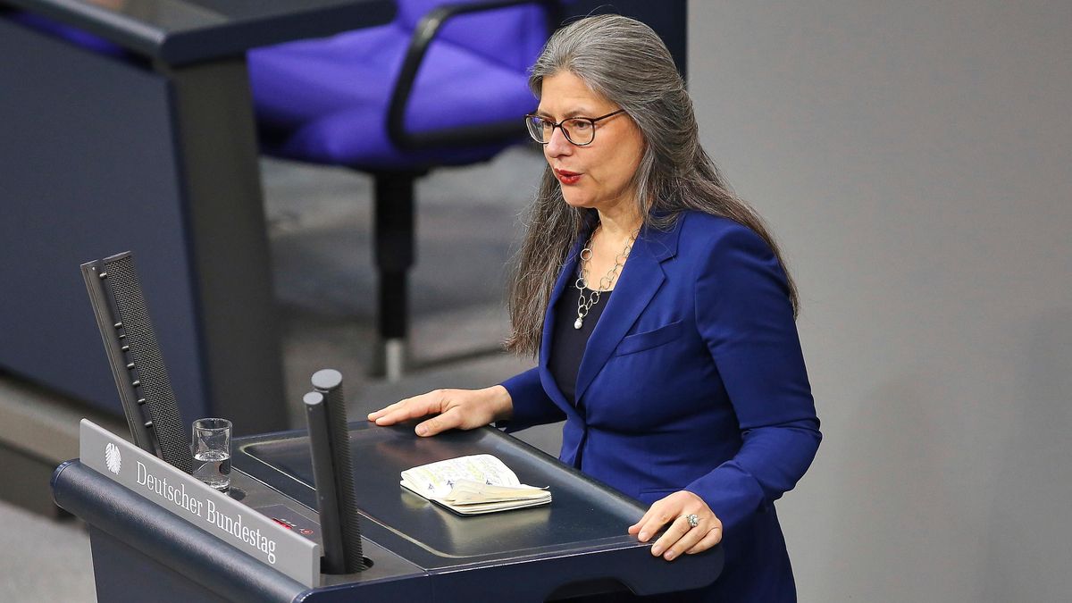 Spritpreise: Nina Scheer plädiert für Energiewende-Gutscheine statt Tankrabatt